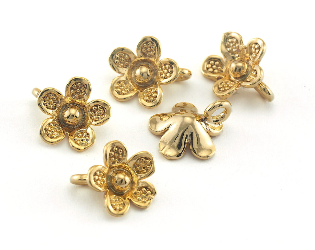 5 pcs 11mm Gold Plated Alloy finding tiny flower charm pendant 86