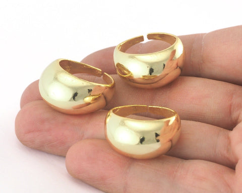 Domed Adjustable Ring (Small) Shiny Gold plated Brass (19mm 9US inner size) Oz3069